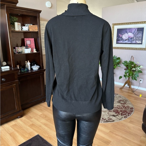 Select + Trend black long sleeve turtleneck sweater-size M - Picture 9 of 9